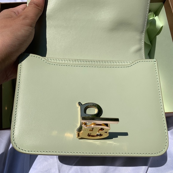 Burberry Leather Belted TB Bag - Picture 2 of 9